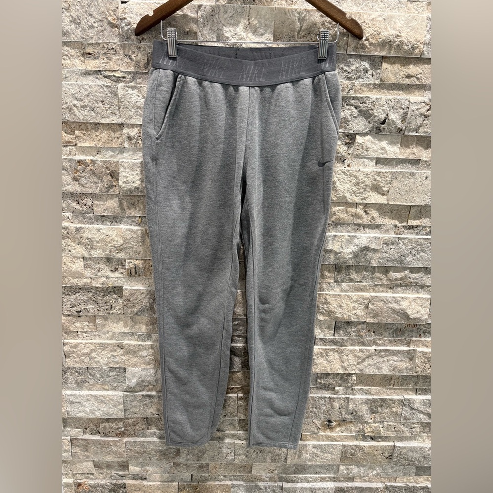 Nike‎ Heather Gray Athletic Pants, sweats, size M, dry fit
